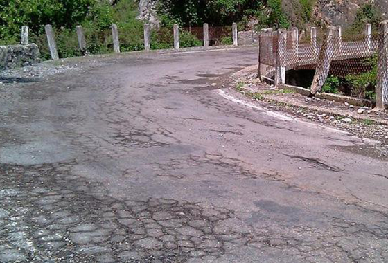 Carretera en mal estado