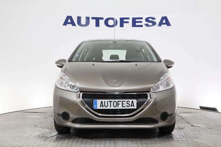 Peugeot 208 gris seminuevo
