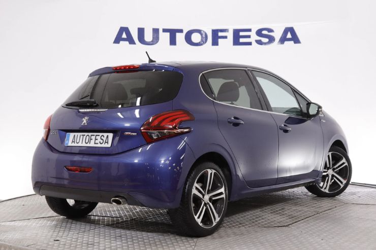 Peugeot 208 azul en Autofesa
