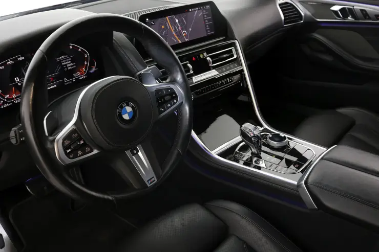 Interior BMW de segunda mano